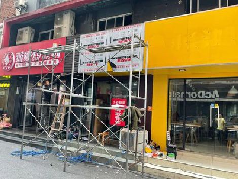 金寨制作广告招牌如何避免它发黄？